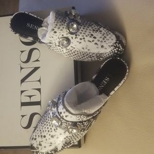 Senso Rio II Leather Snake Print Loafers NIB